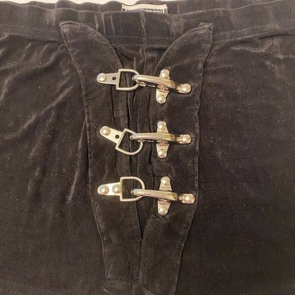 Elee Los Angeles Men's meshish type material shorts, stretchy - Picture 2 of 5